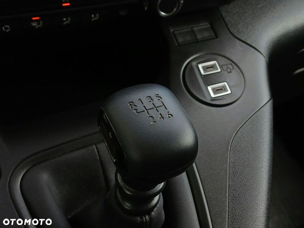 Toyota PROACE CITY - 34