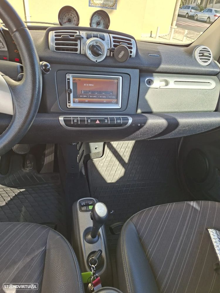 Smart ForTwo Coupé 1.0 mhd Passion 71 Softouch - 10