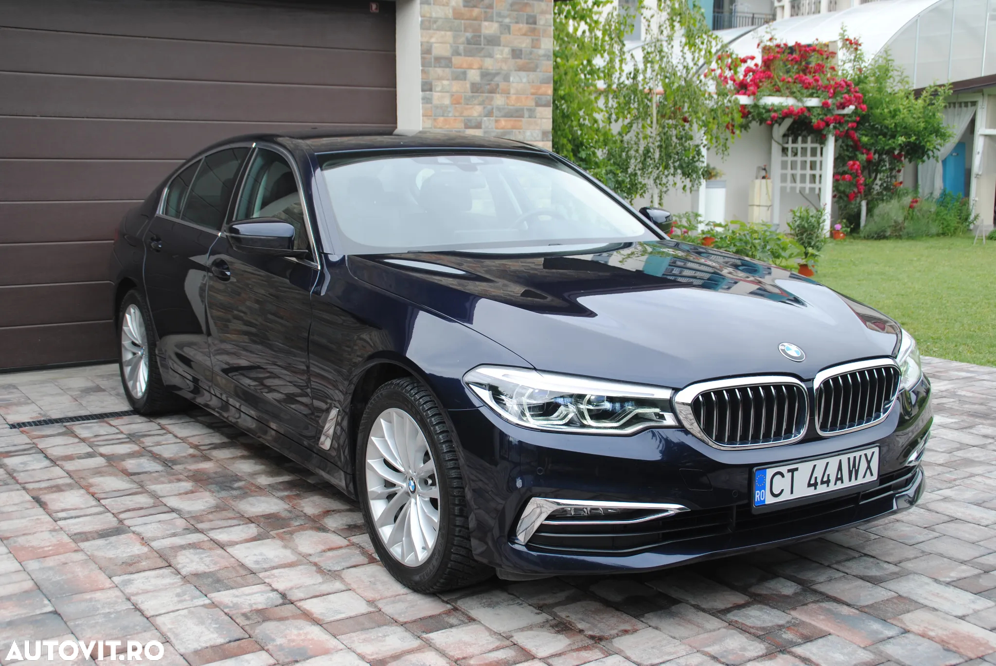 BMW Seria 5 520i AT - 8
