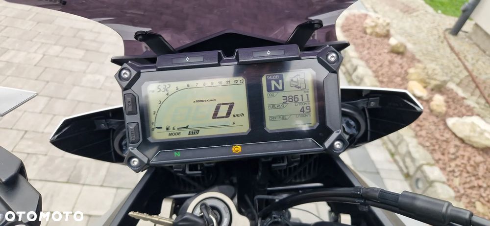 Yamaha MT - 9