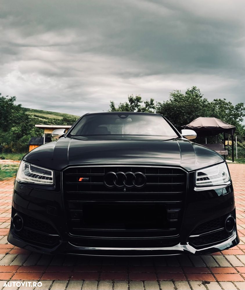 Audi S8 - 5