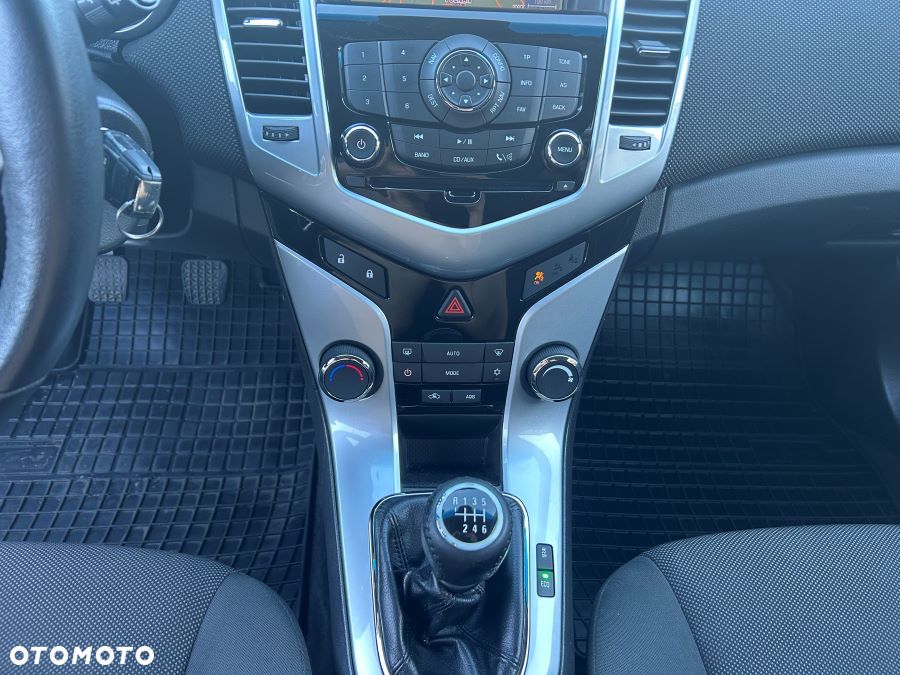 Chevrolet Cruze 1.4T LTZ - 22