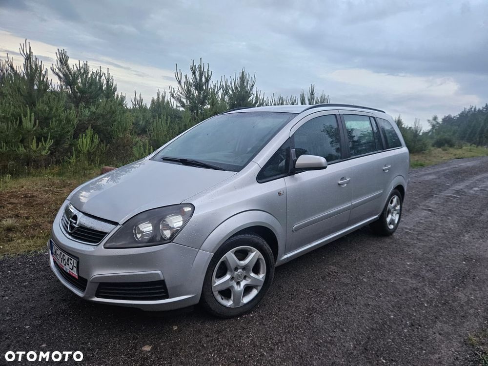 Opel Zafira - 1