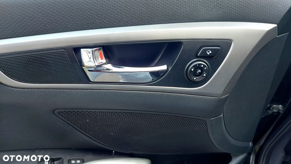 Hyundai Veloster 1.6 DCT Premium - 12