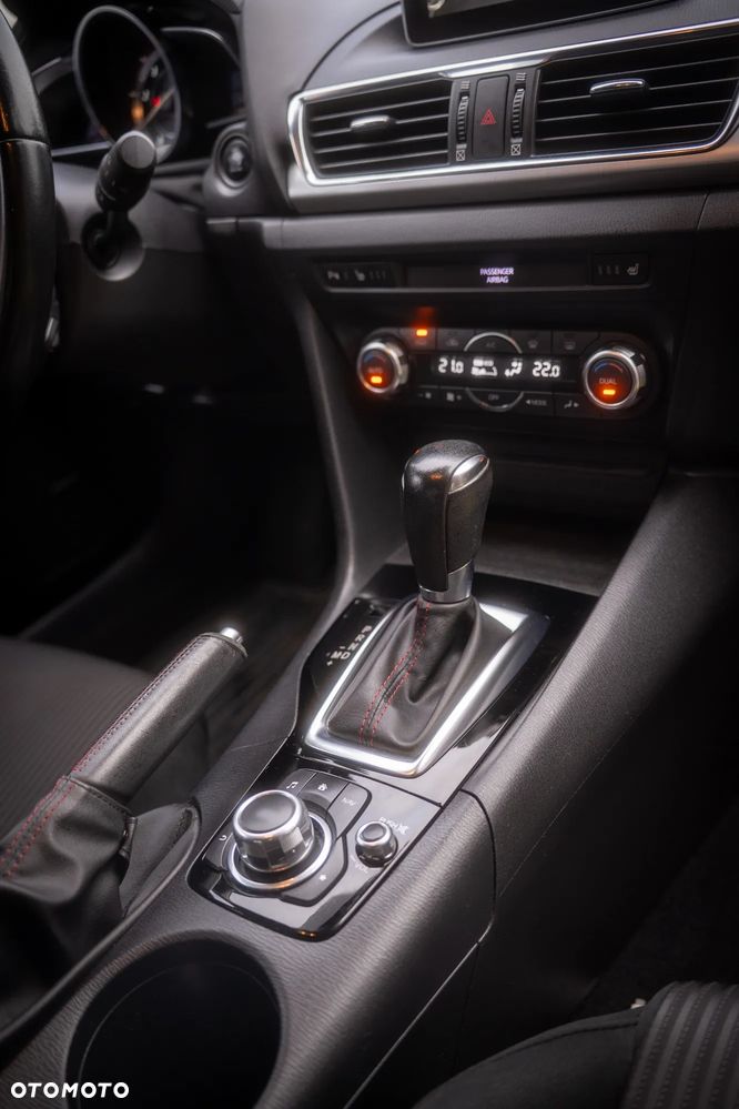 Mazda 3 - 15