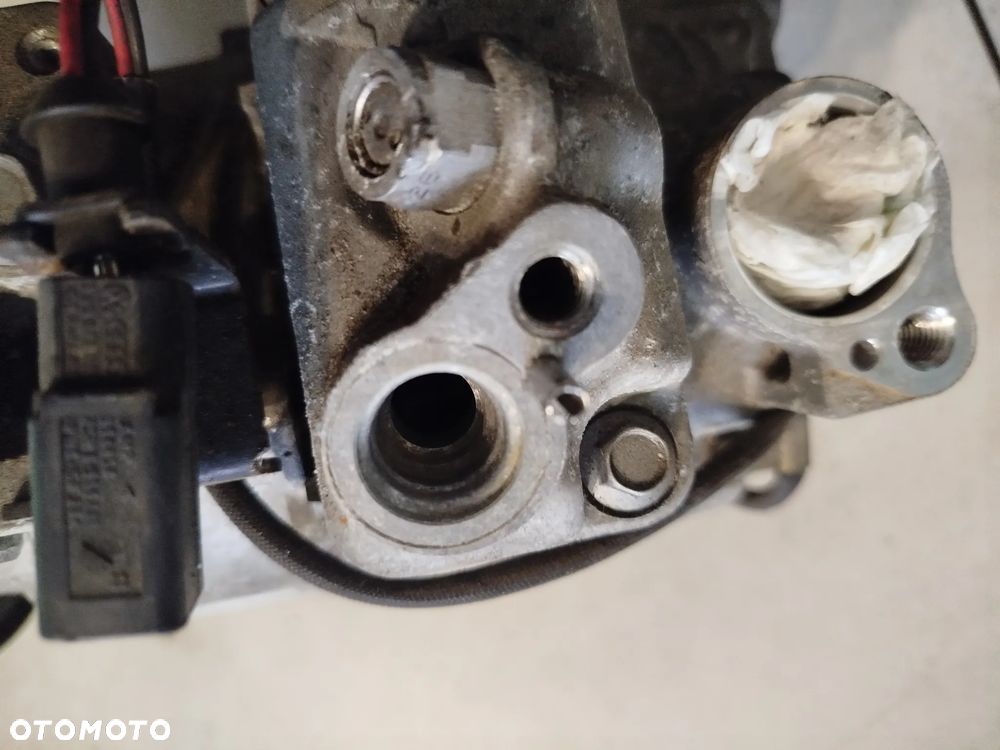 Audi A4 B6 2.0 ALT sprężarka klimatyzacji 8E0260805G - 6
