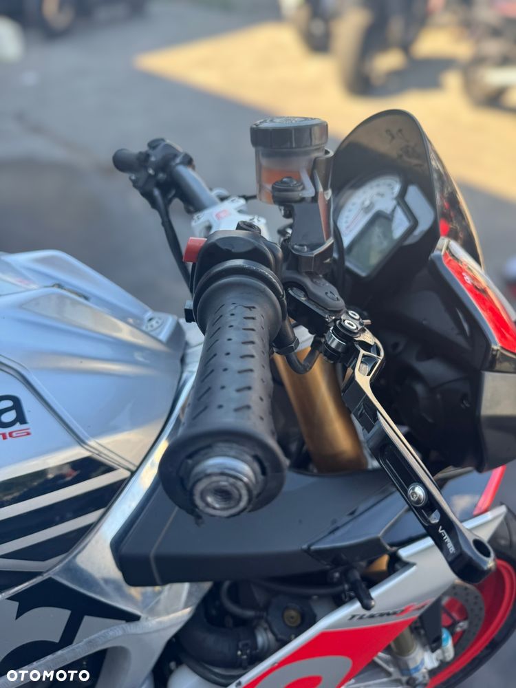 Aprilia Tuono - 7
