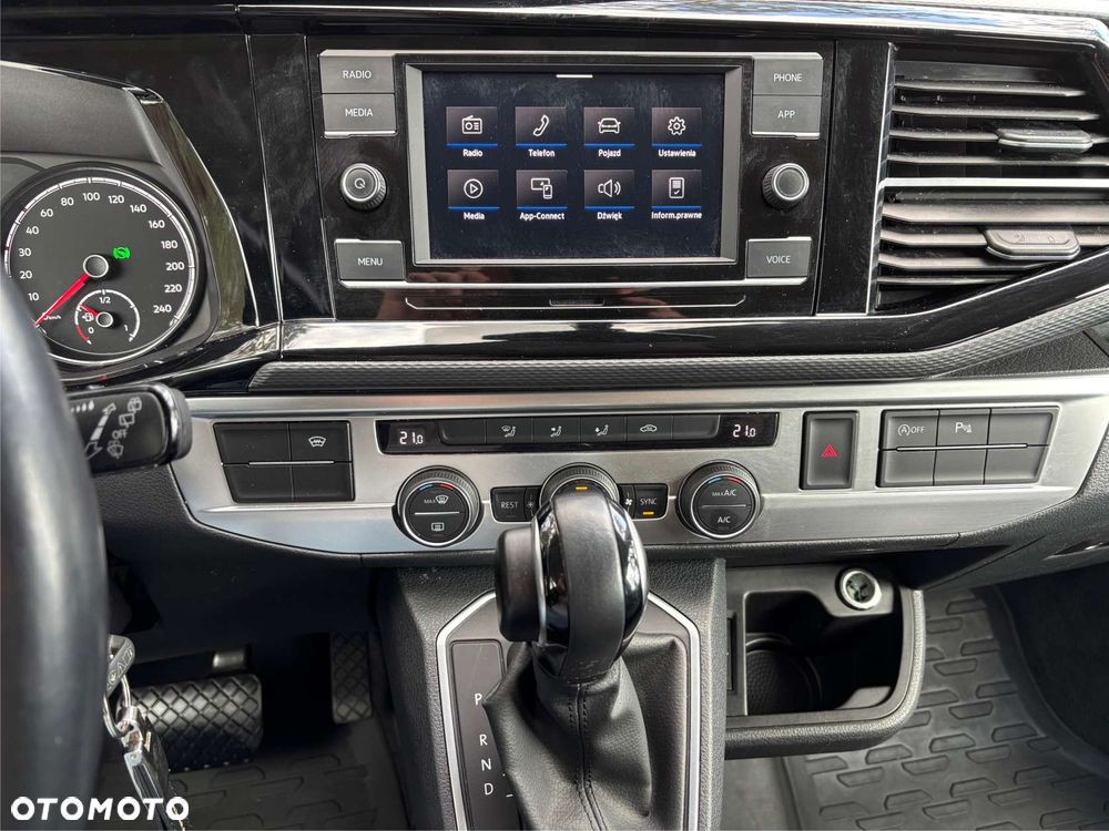 Volkswagen Multivan 2.0 TDI L1 Comfortline DSG - 12