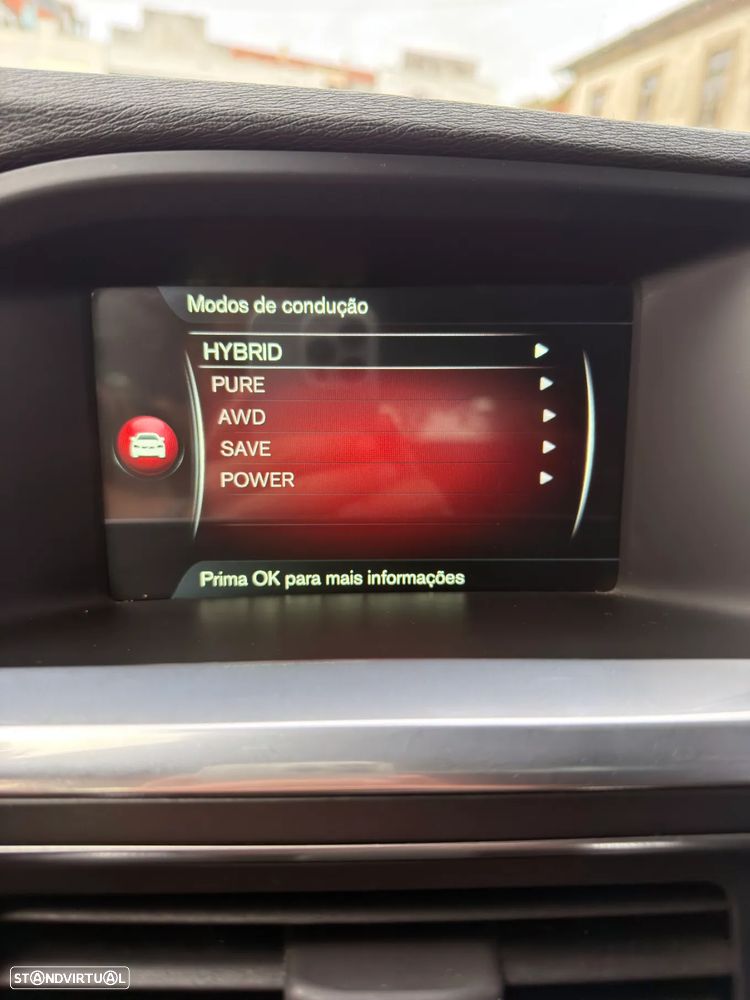 Volvo V60 2.4 D6 R-Design Sum.AWD Phev - 26