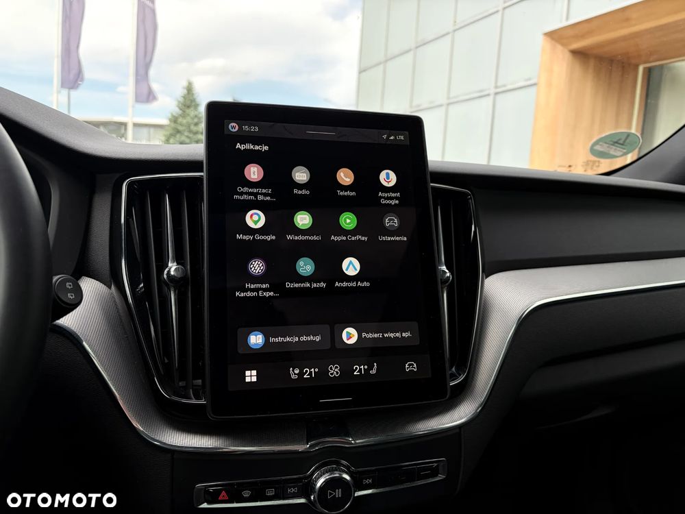 Volvo XC 60 B5 B AWD Plus Black Edition - 15