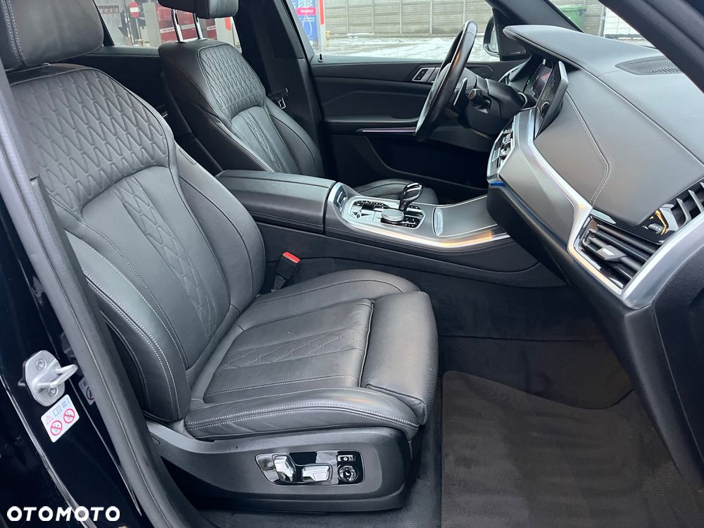 BMW X5 xDrive45e - 34