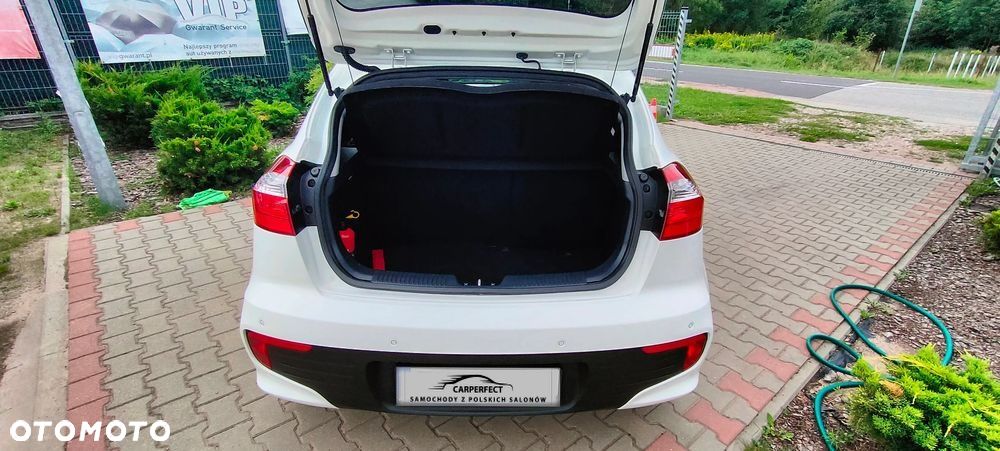 Kia Rio 1.2 L - 13