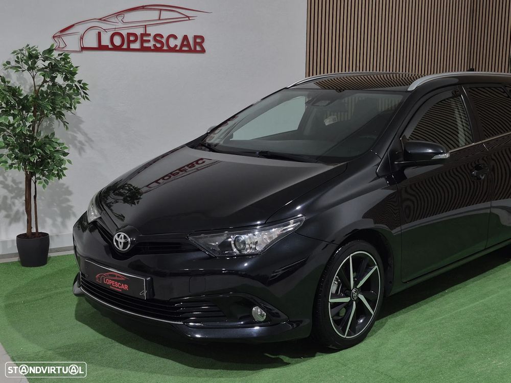 Toyota Auris Touring Sports 1.4 D-4D Comfort+Pack Sport - 2