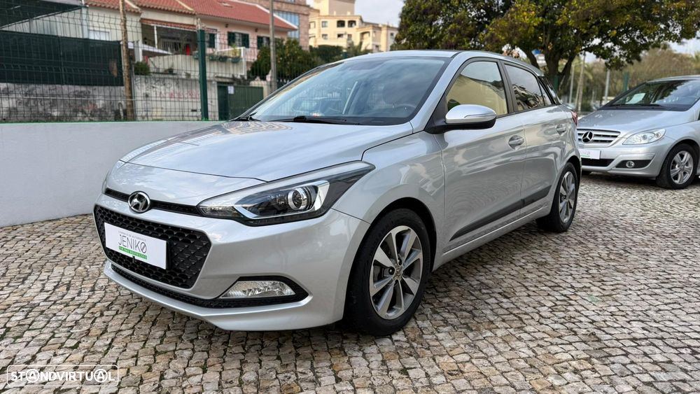 Hyundai i20 1.2 LED+Pack Navegação - 5