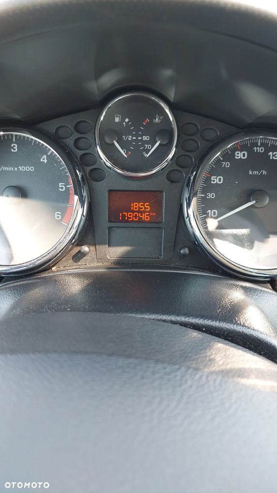 Peugeot 207 - 4