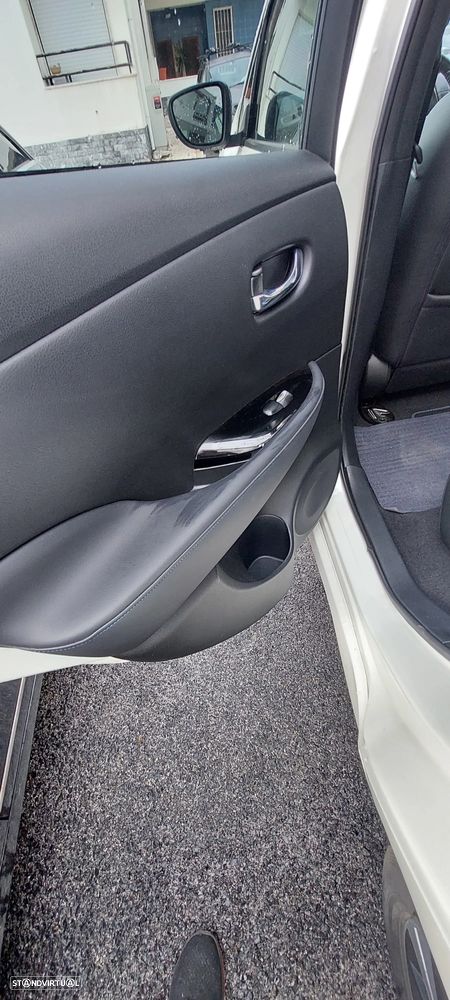 Nissan Leaf Tekna Two Tone - 19