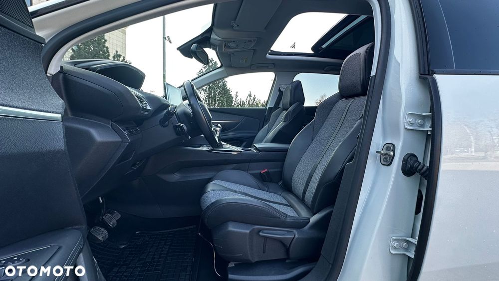 Peugeot 3008 1.2 PureTech GPF Allure S&S - 14