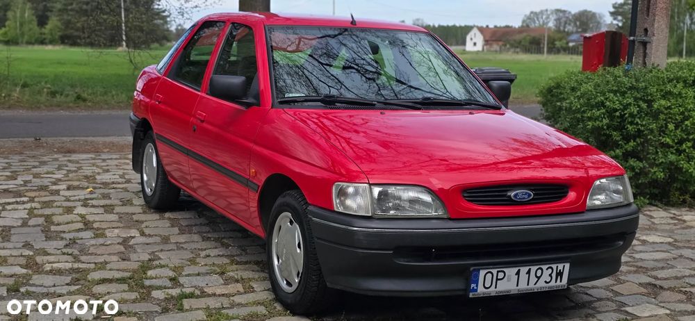 Ford Escort - 7