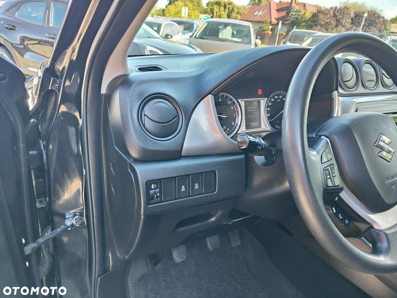 Suzuki Vitara 1.6 Comfort 2WD - 11
