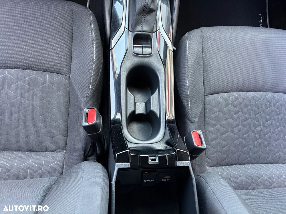 Toyota Corolla 1.8 HSD Dynamic - 26