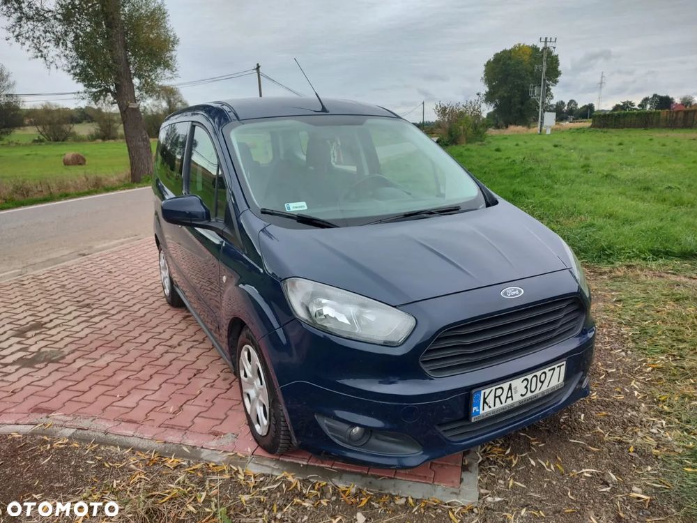 Ford Tourneo Courier - 11