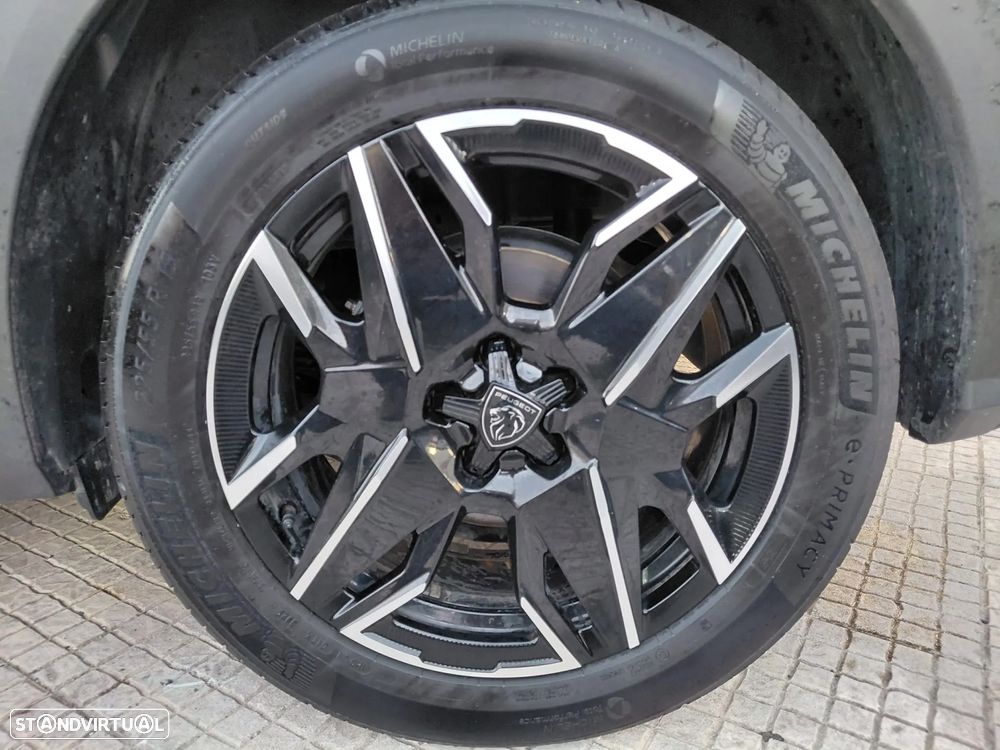 Peugeot 3008 1.2 Hybrid Allure e-DCS6 - 18