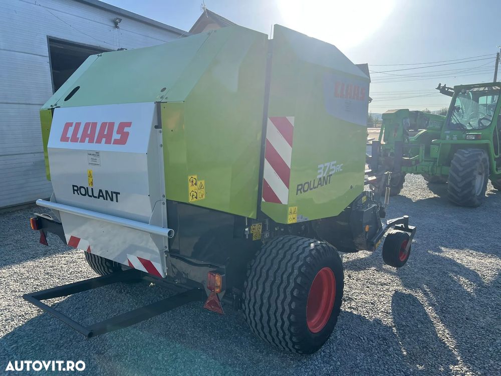 Claas Rollant 375 RC - 6