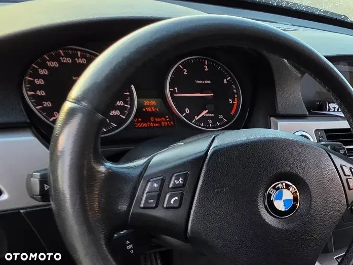 BMW Seria 3 320d - 10