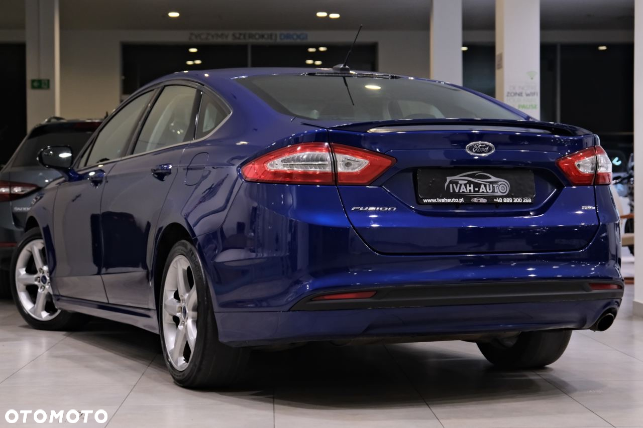 Ford Fusion - 10
