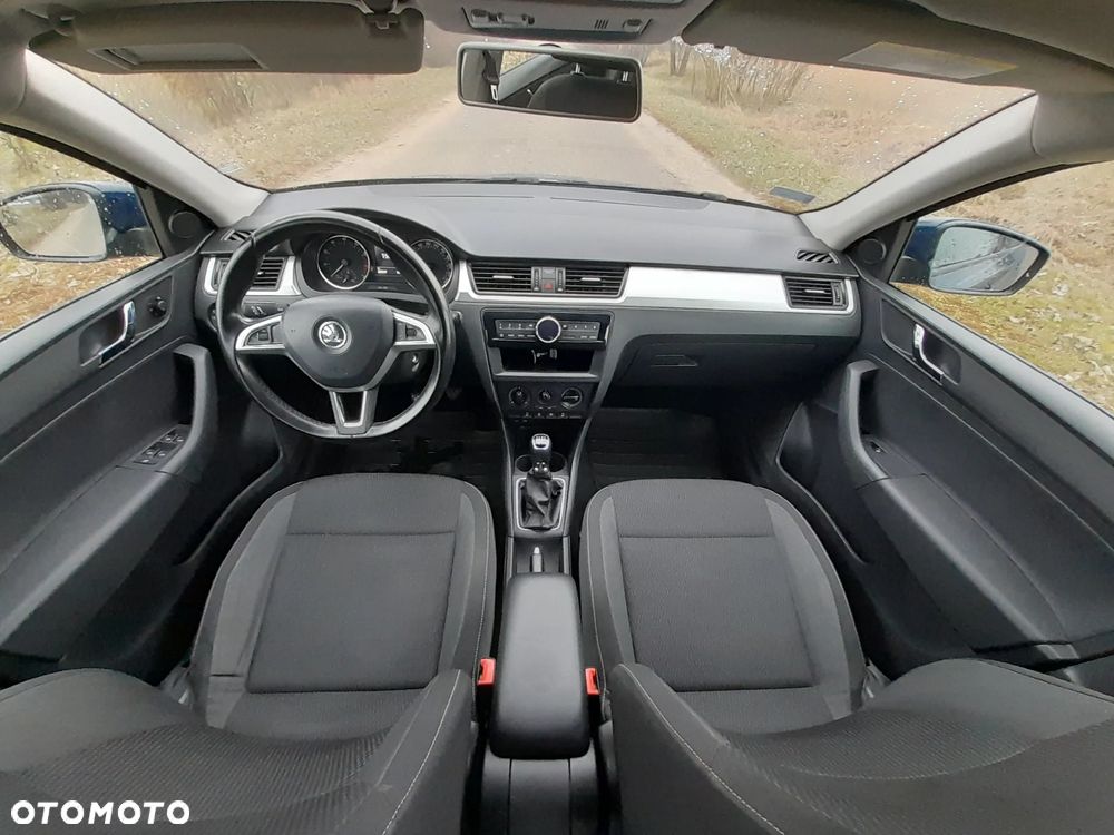 Skoda RAPID 1.2 TSI Ambition - 13