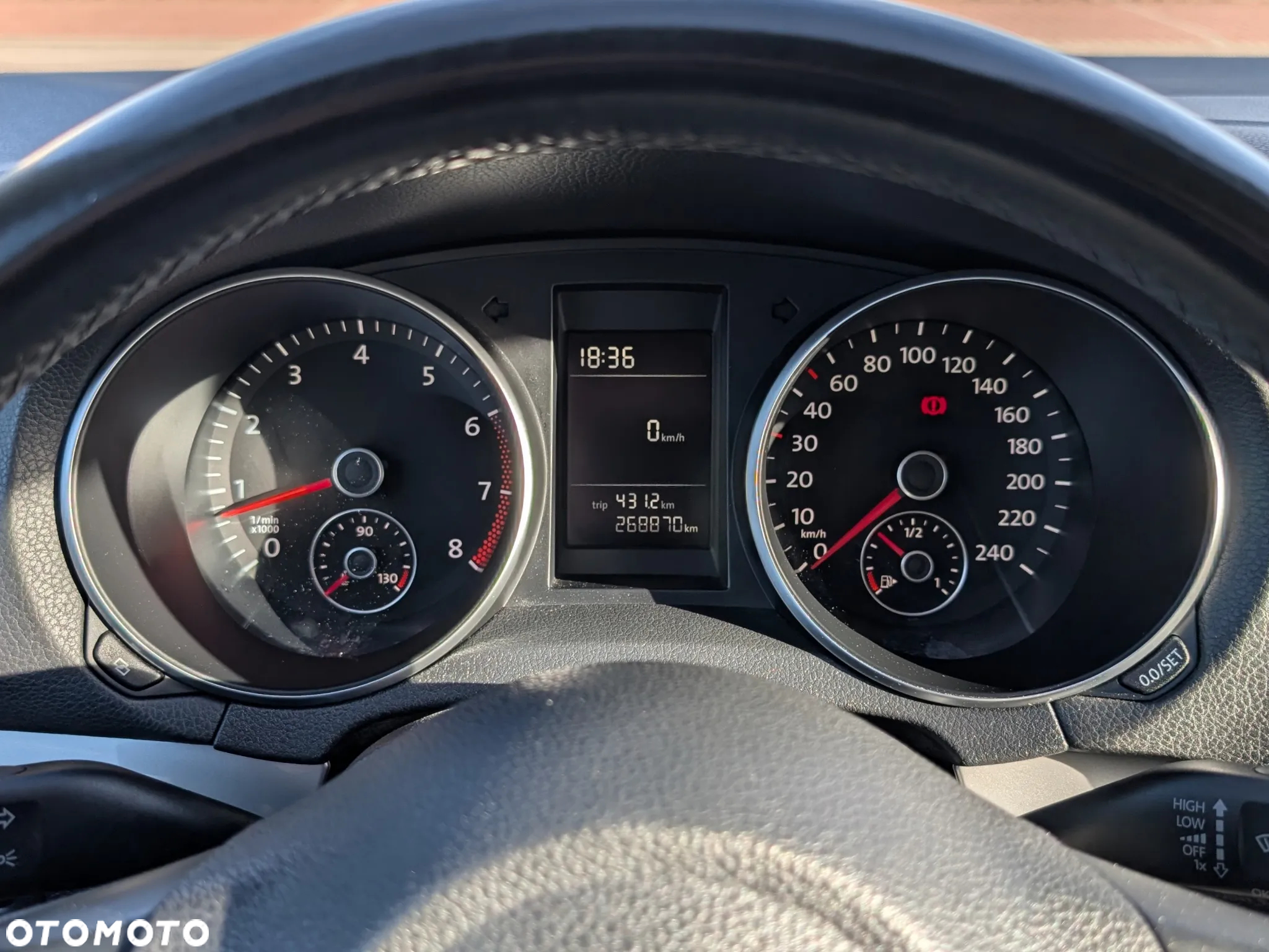 Volkswagen Golf 1.4 TSI Comfortline - 10