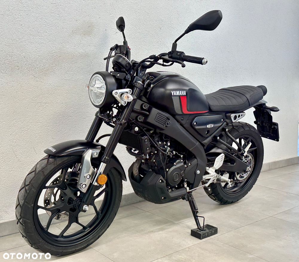 Yamaha XSR - 2