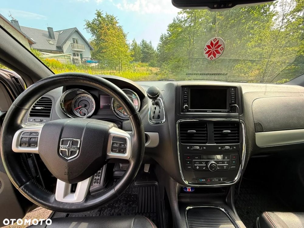 Dodge Grand Caravan 3.6 R/T - 14