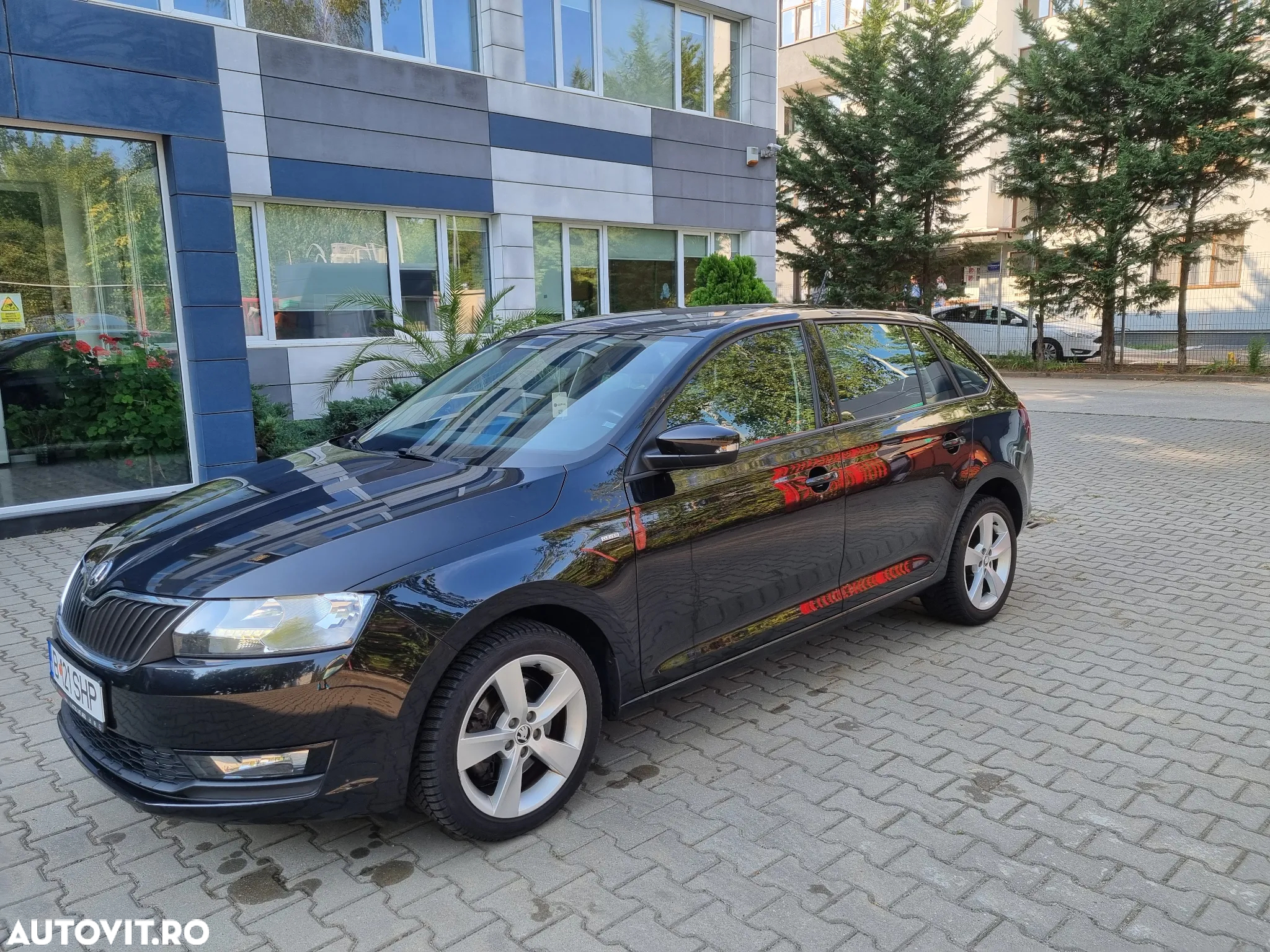 Skoda RAPID Spaceback 1.0 TSI DSG Clever - 2
