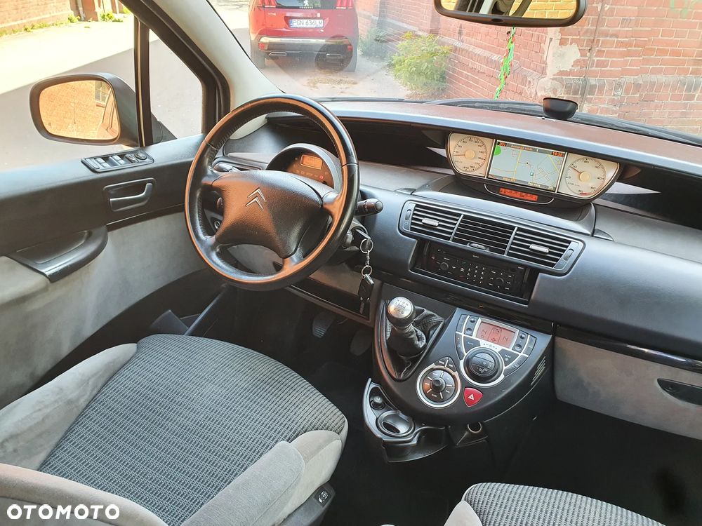 Citroën C8 - 9