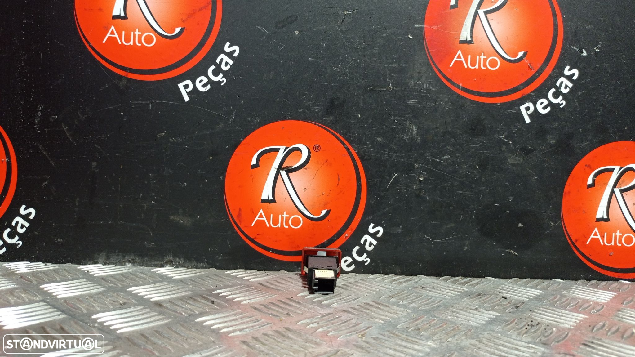 Botão 4 Piscas  Audi A4 (8E2, B6) - 2
