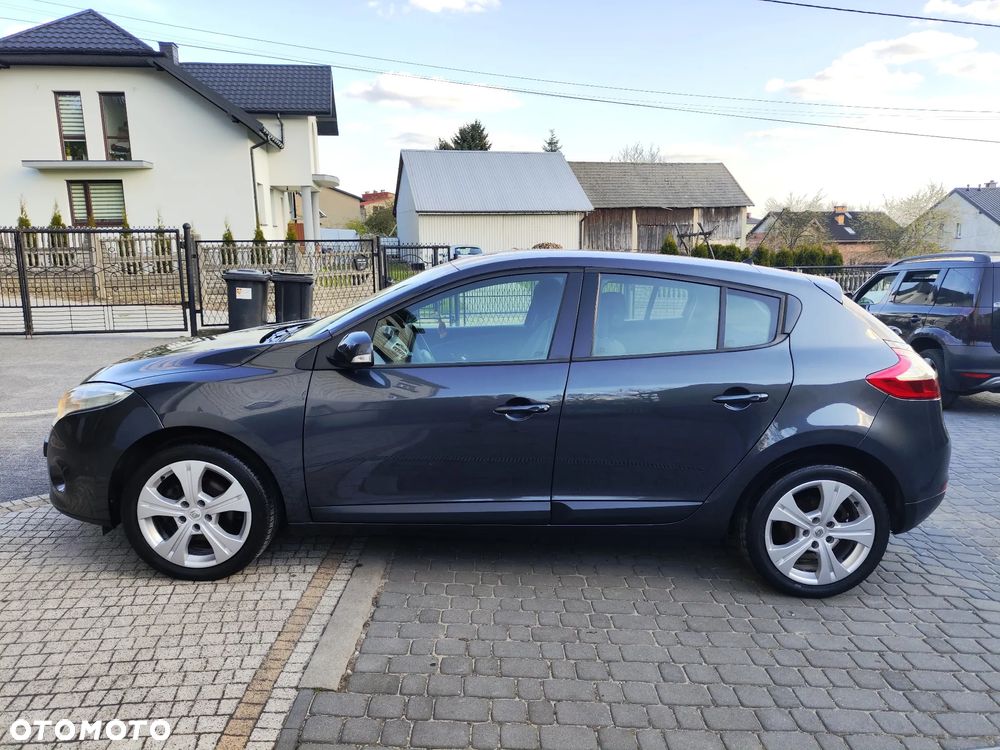 Renault Megane 1.6 16V 100 Authentique - 9