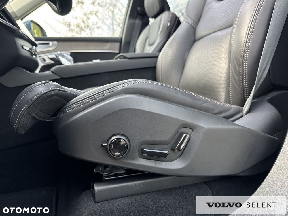 Volvo XC 90 - 33