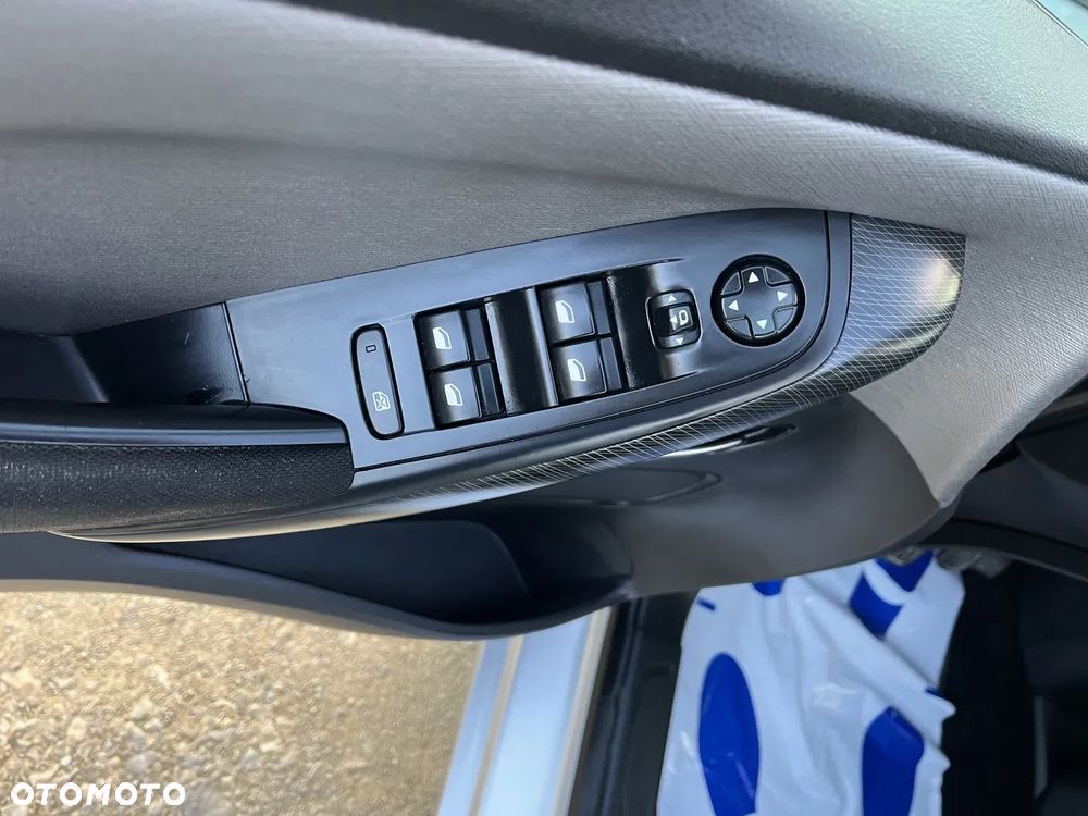 Citroën C4 Picasso 1.6 e-HDi Intensive - 19