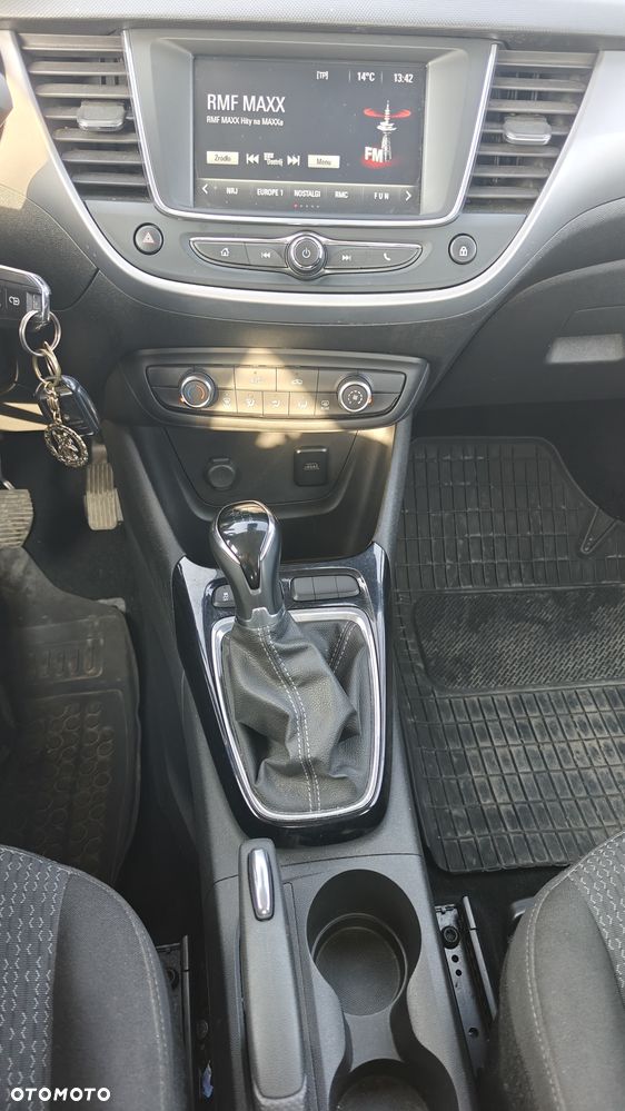 Opel Crossland X 1.2 Innovation - 4