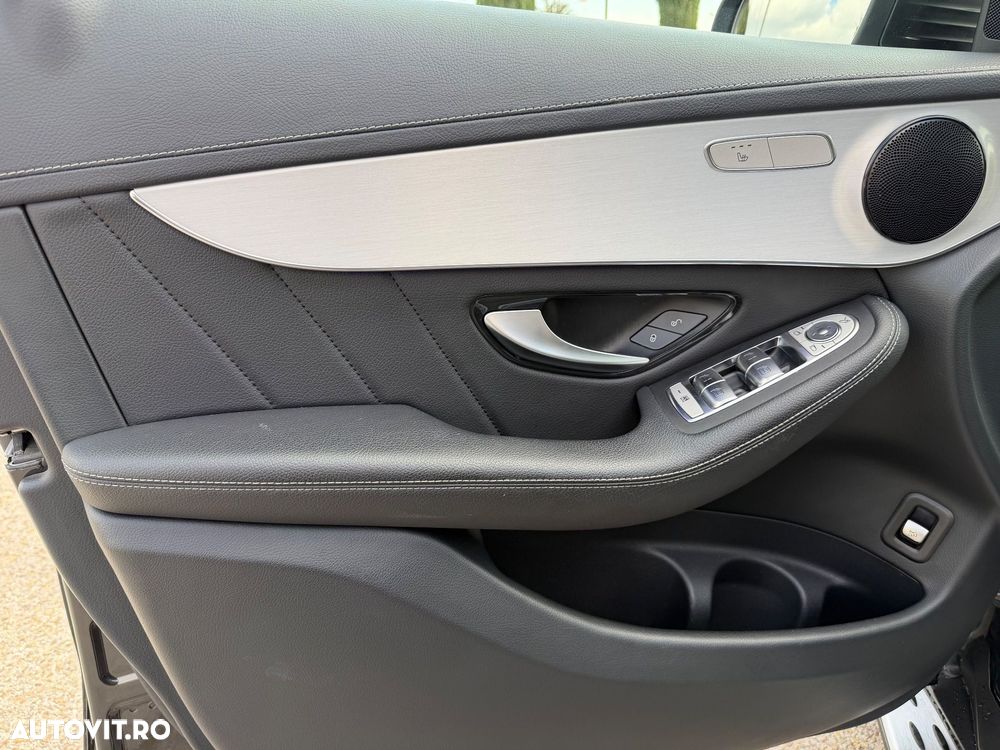 Mercedes-Benz GLC Coupe 300 de 4Matic 9G-TRONIC AMG Line - 14