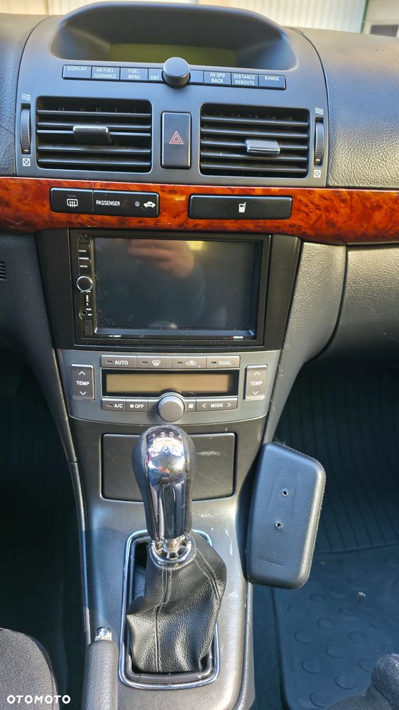 Toyota Avensis 2.0 D-4D Combi - 13