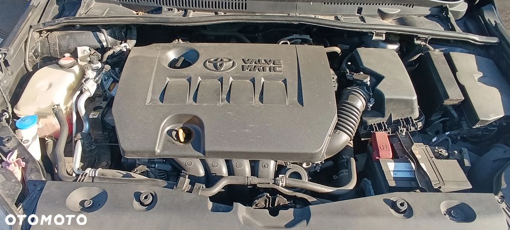 Toyota Avensis 1.8 Prestige - 17