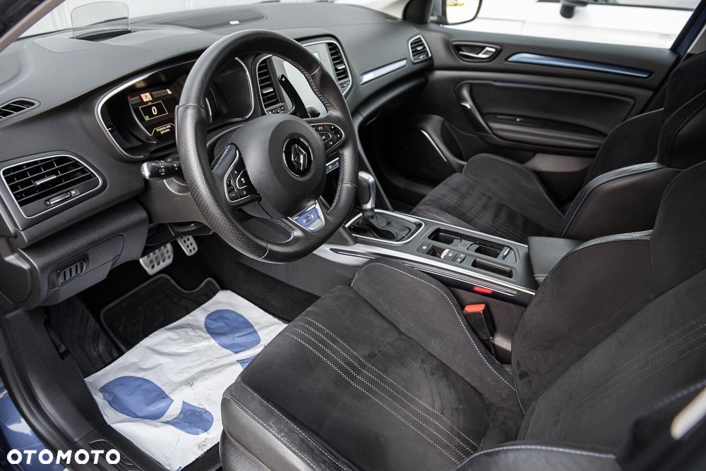 Renault Megane ENERGY TCe 205 EDC GT - 15