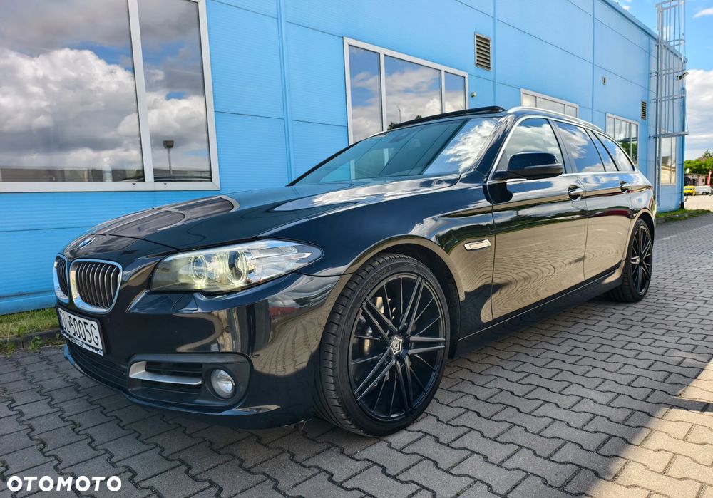 BMW Seria 5 525d Sport-Aut Luxury Line - 2
