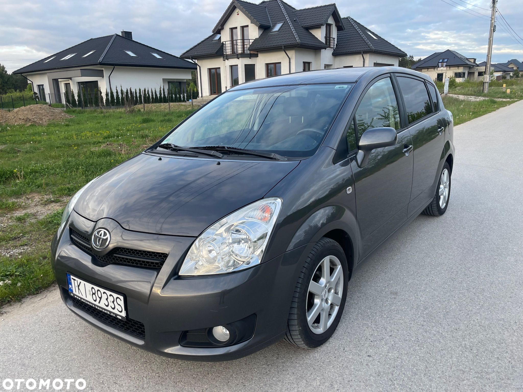 Toyota Corolla Verso - 1