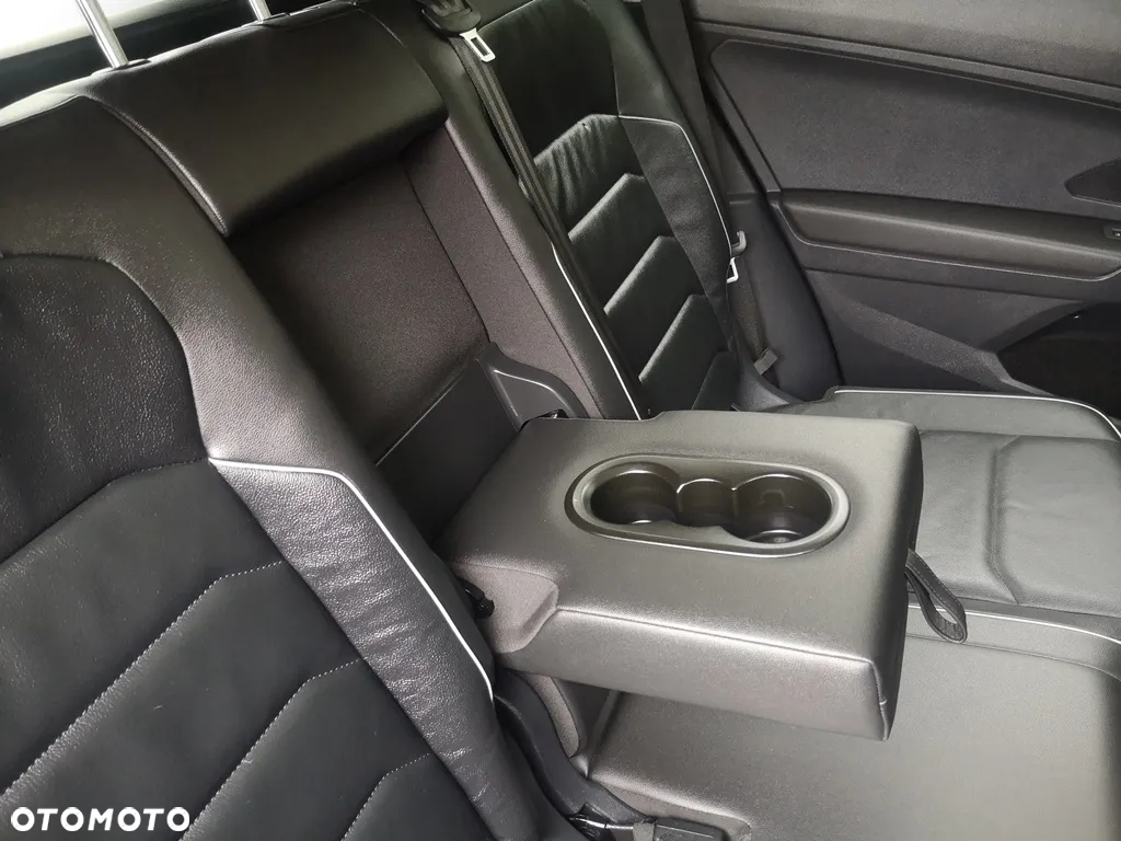 Volkswagen Tiguan Allspace 2.0 TSI 4Mot Highline DSG - 23