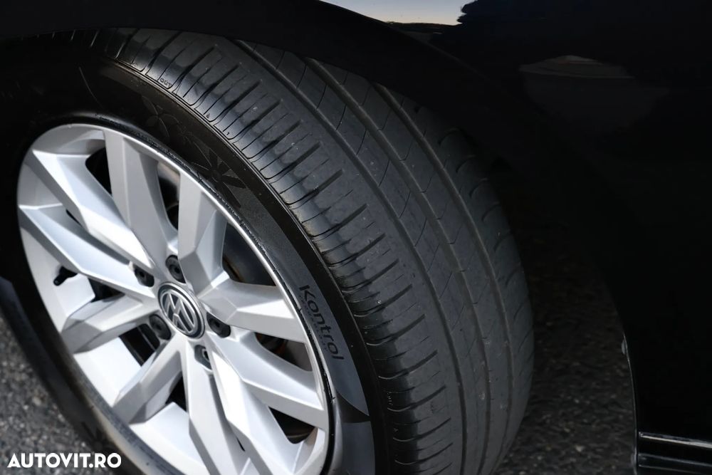 Volkswagen Passat 2.0 TDI SCR Comfortline - 38