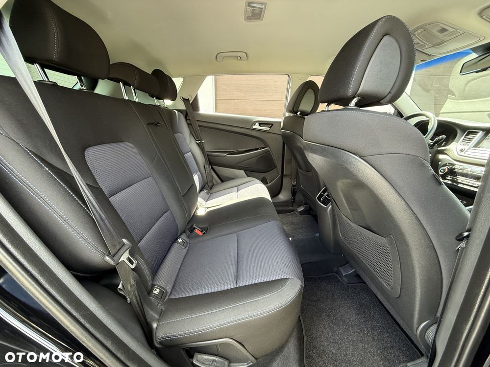 Hyundai Tucson 1.6 GDI BlueDrive Style 2WD - 22