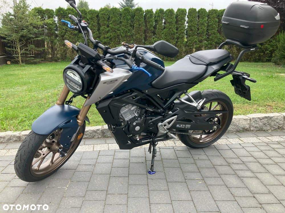 Honda CB - 16